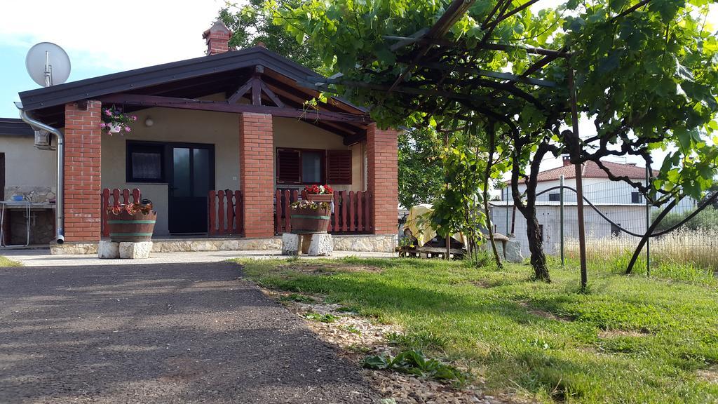 Novigrad Istria Apartment Samanta מראה חיצוני תמונה